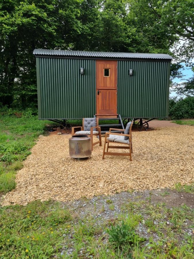 Shepherds Hut At Cummins Farm, Lyme Regis Hotel Bridport Exterior photo