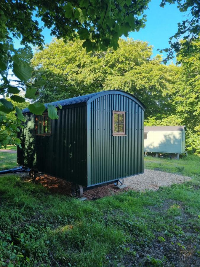 Shepherds Hut At Cummins Farm, Lyme Regis Hotel Bridport Exterior photo